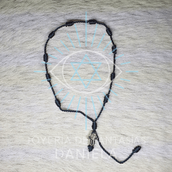 Pulsera Negra Mano de Fátima Minimalista